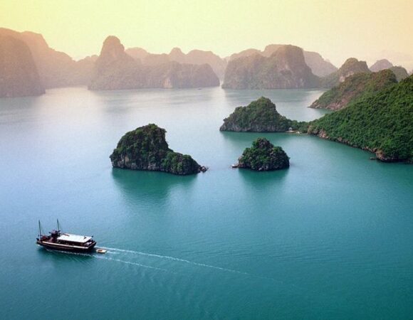 6N Vietnam with Hanoi, Ho Chi Minh and Halong Bay Cruise